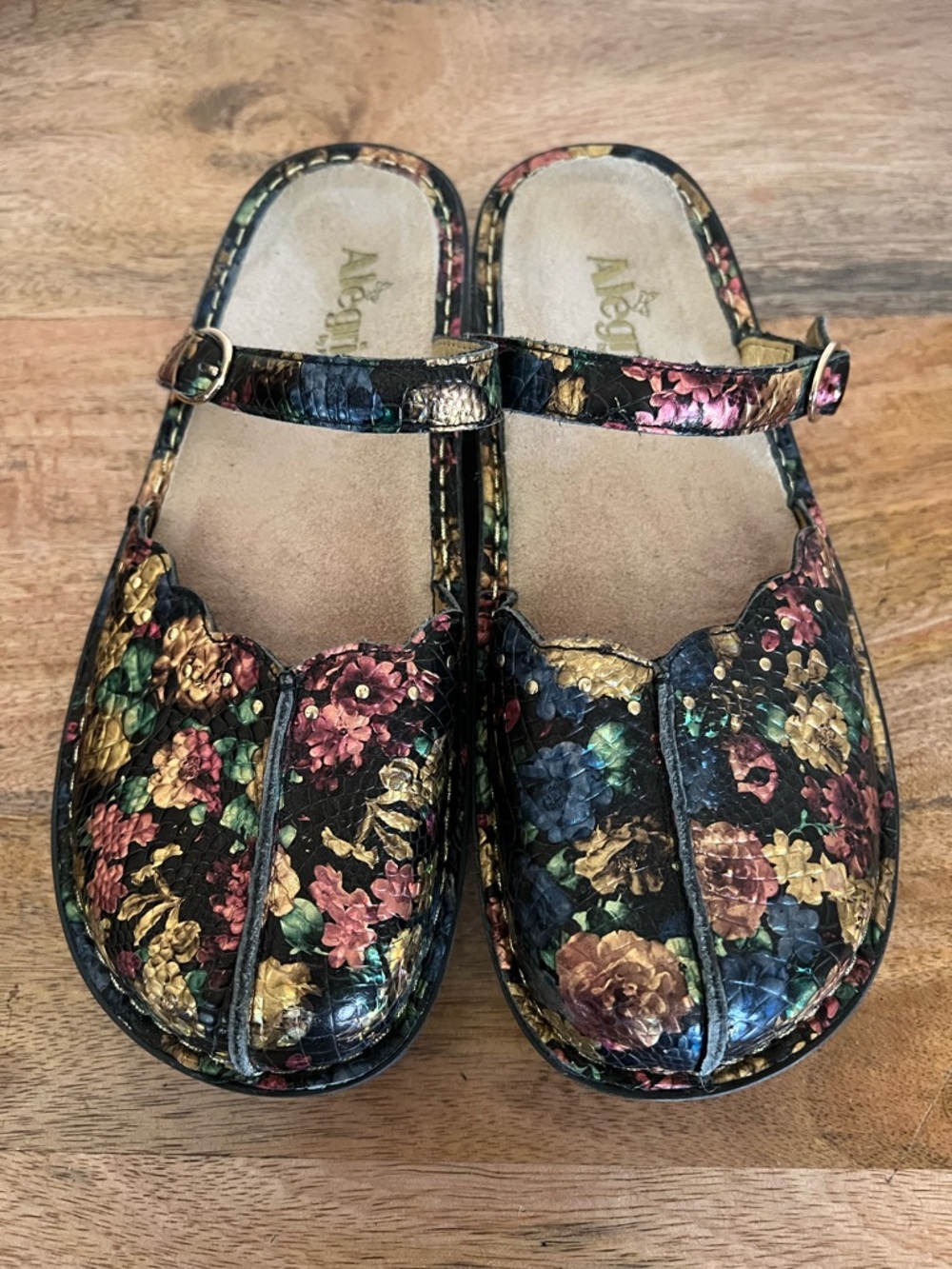 Alegria Queenie Gold Tuscany Floral Leather Clog Size 40
